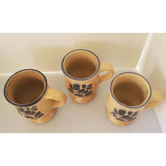 Vintage Pfaltzgraff Folk Art 10 Oz Footed Grandmug Set Of 3 Beige Blue USA - Picture 4 of 16